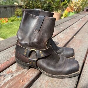 Frye Men's Brown Leather Ankle boots motorcycle Boots with Harness Detail 8R 9.5